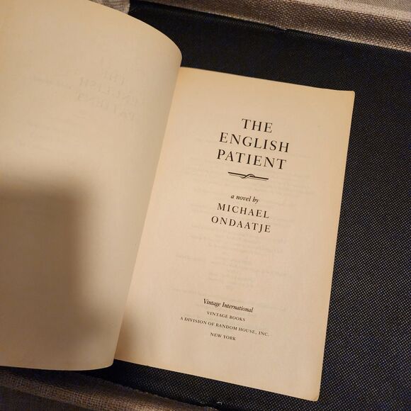 Book The English Patient by Michael Ondaatje - Picture 2 of 9